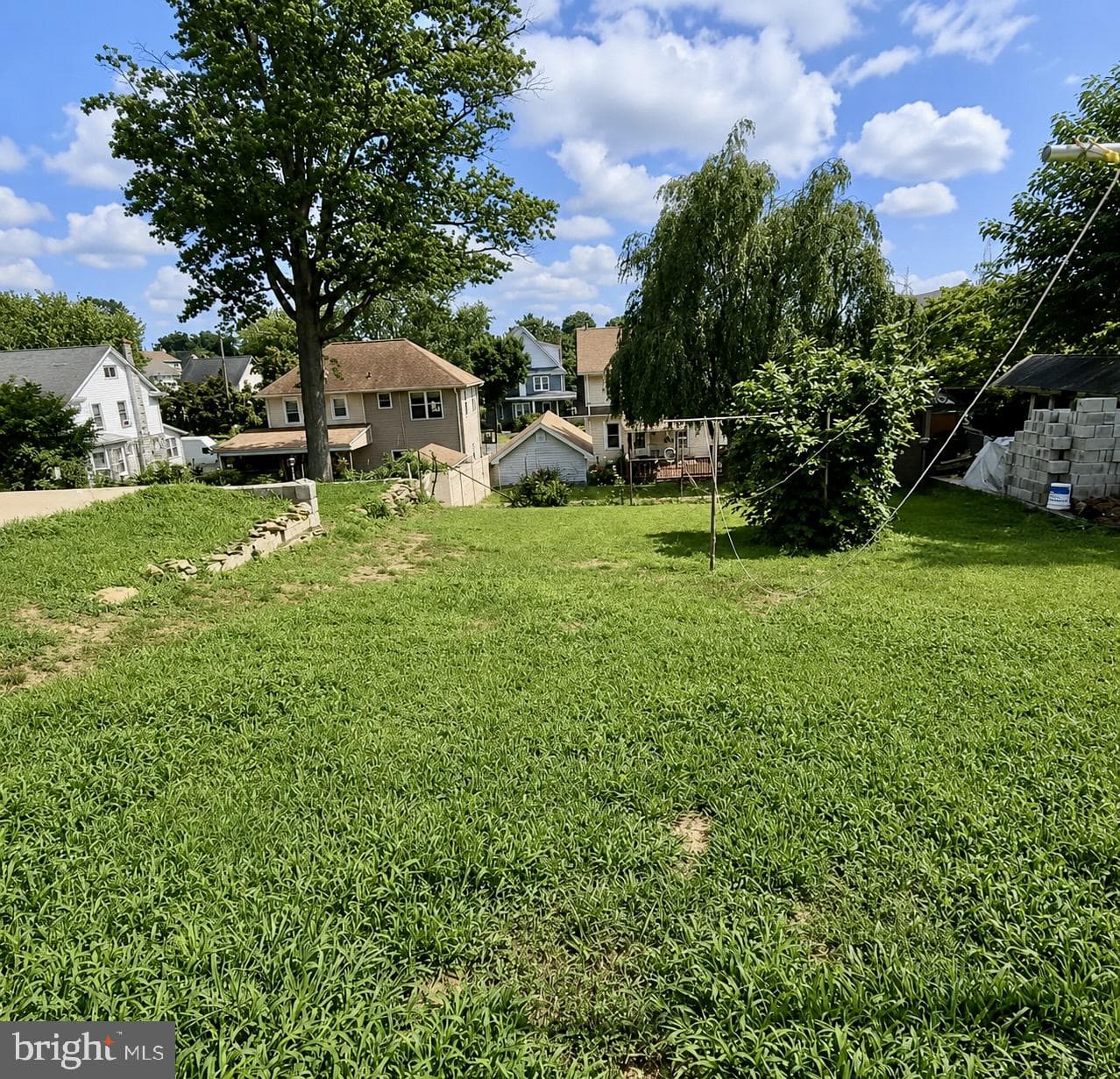 221 Ardmore Avenue photo 9