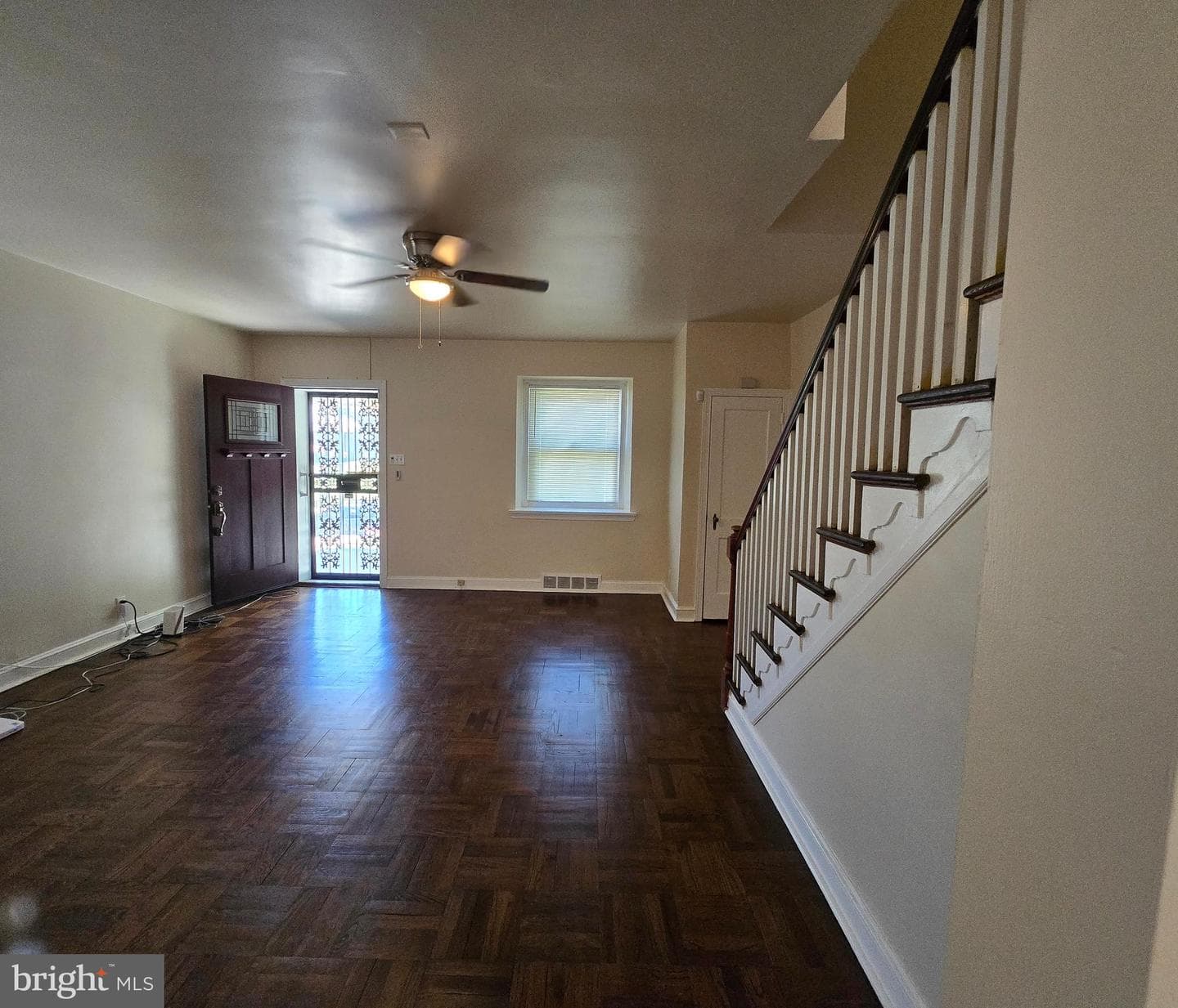 534 Rose Street photo 4