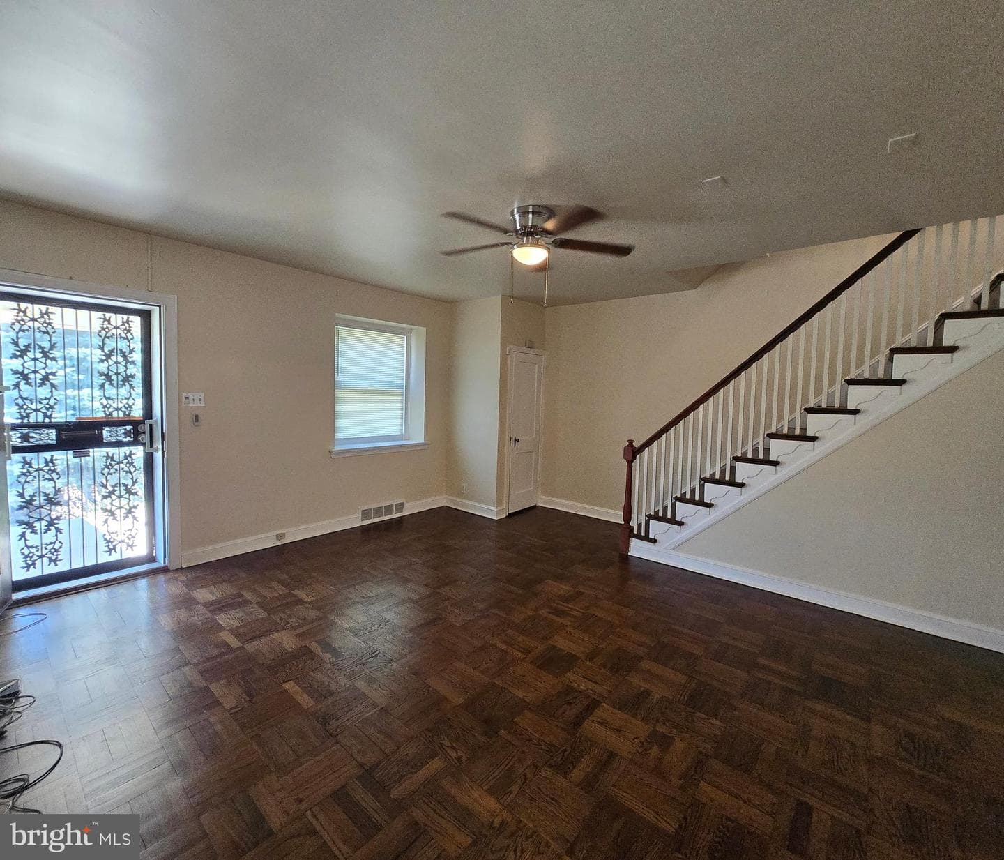 534 Rose Street photo 5