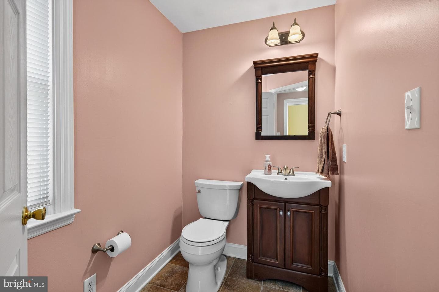 2741 Hillview Road photo 28