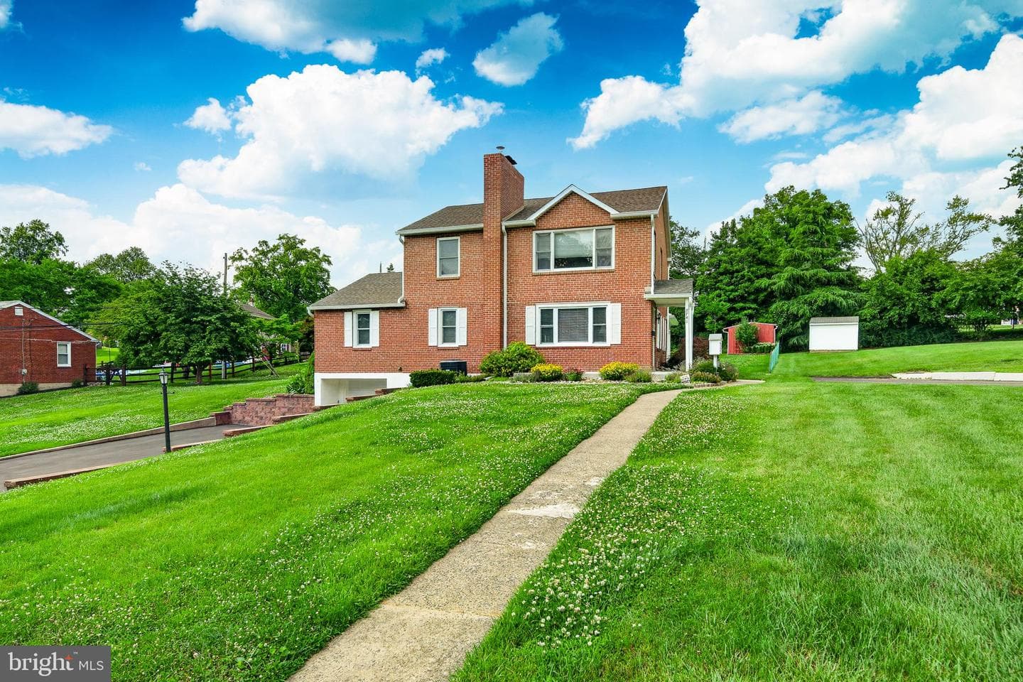 2741 Hillview Road photo 5