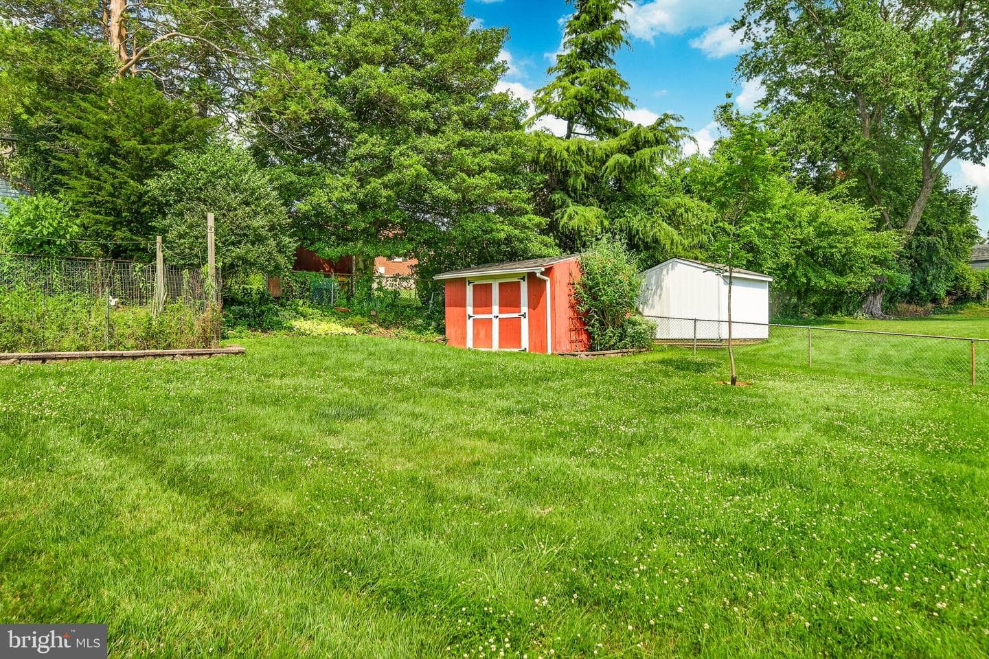 2741 Hillview Road photo 68