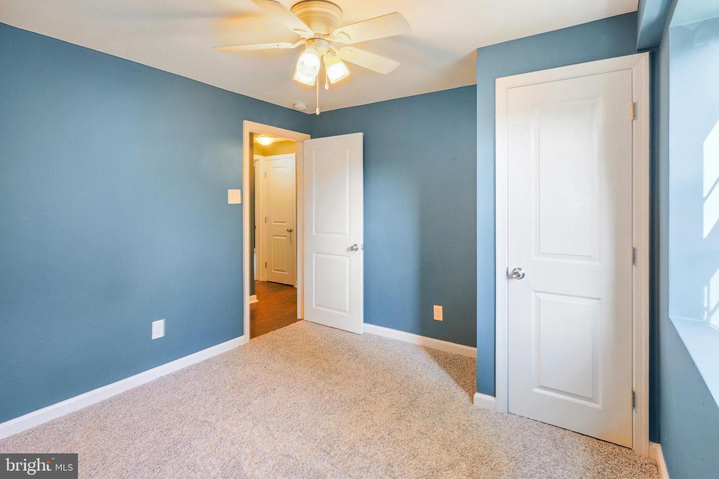 58 Florence Avenue photo 15