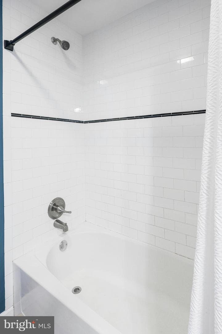 58 Florence Avenue photo 20