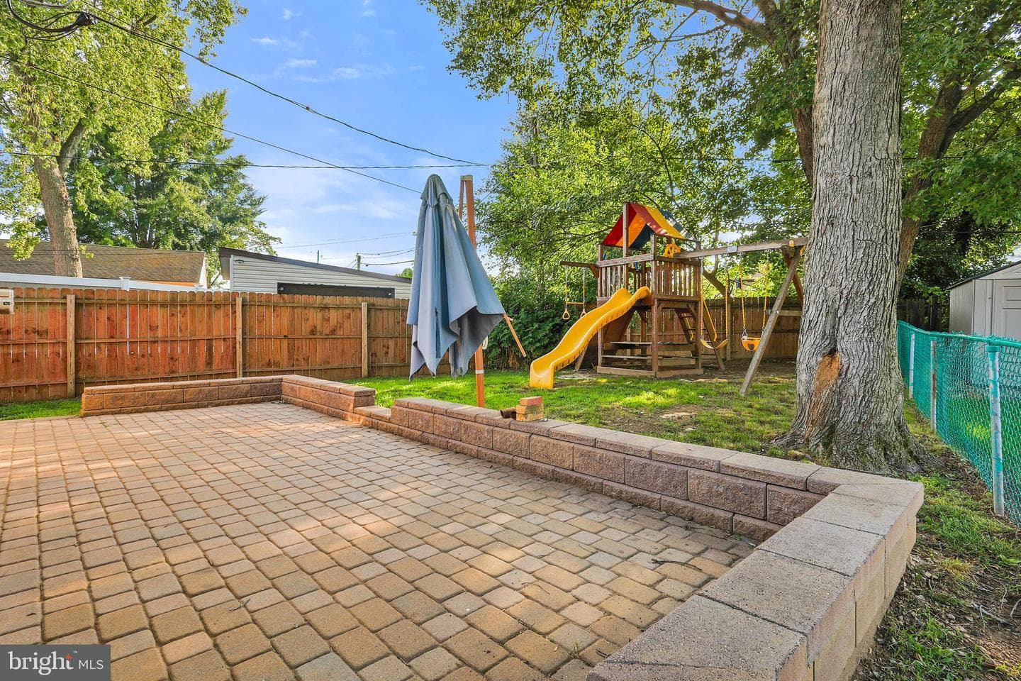 58 Florence Avenue photo 24
