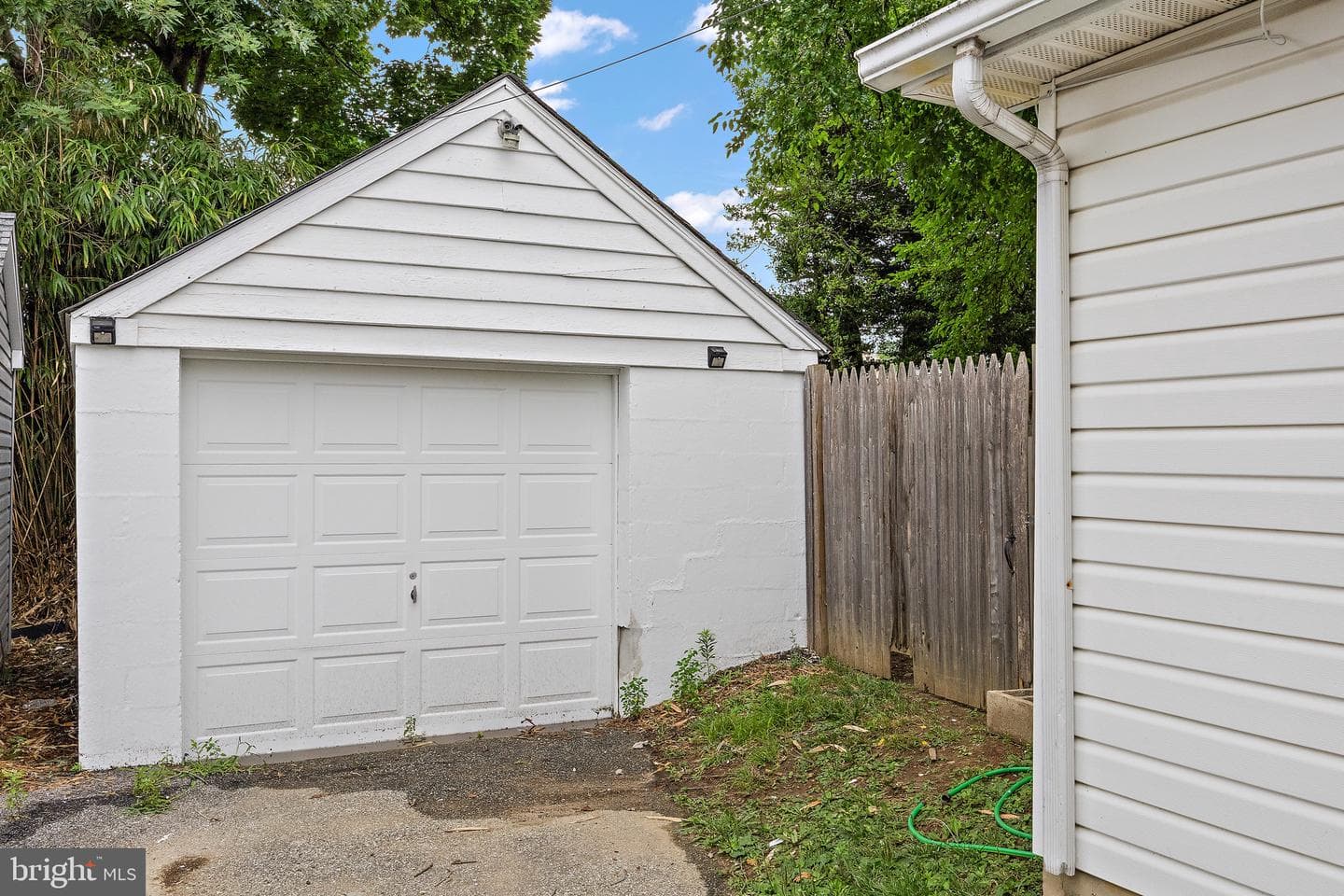 92 Florence Avenue photo 22