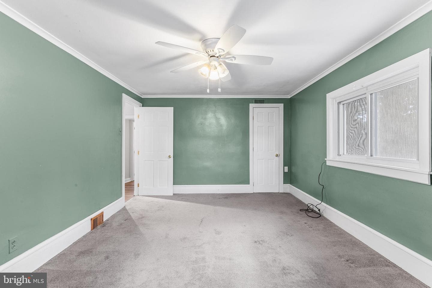 822 Wyndom Terrace photo 32