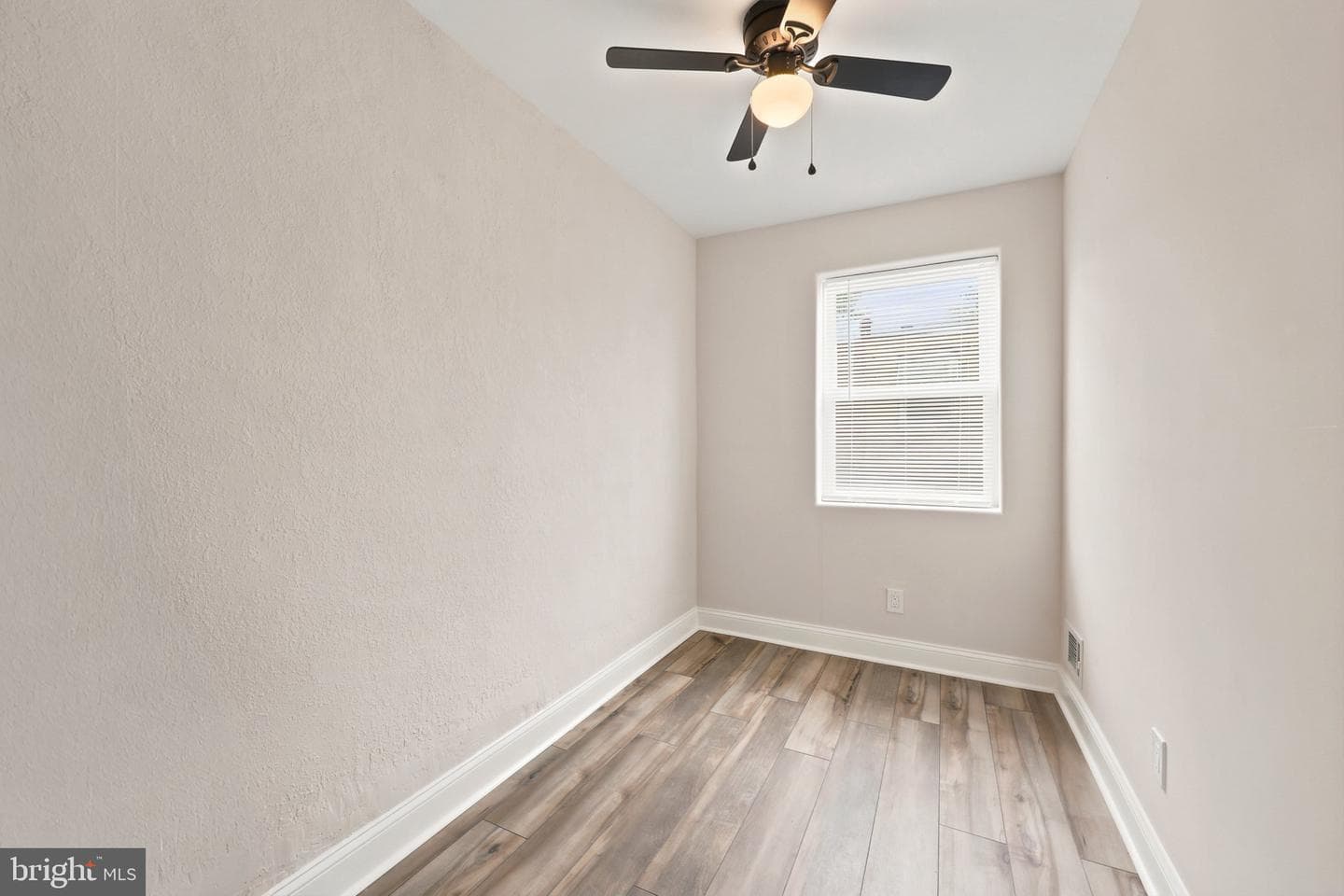 7135 Clover Lane photo 6
