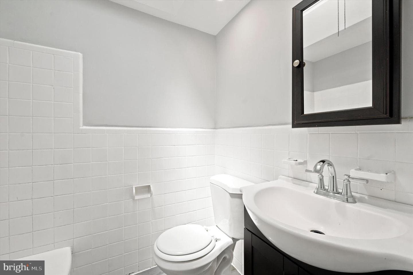 345 Westmont Drive photo 18