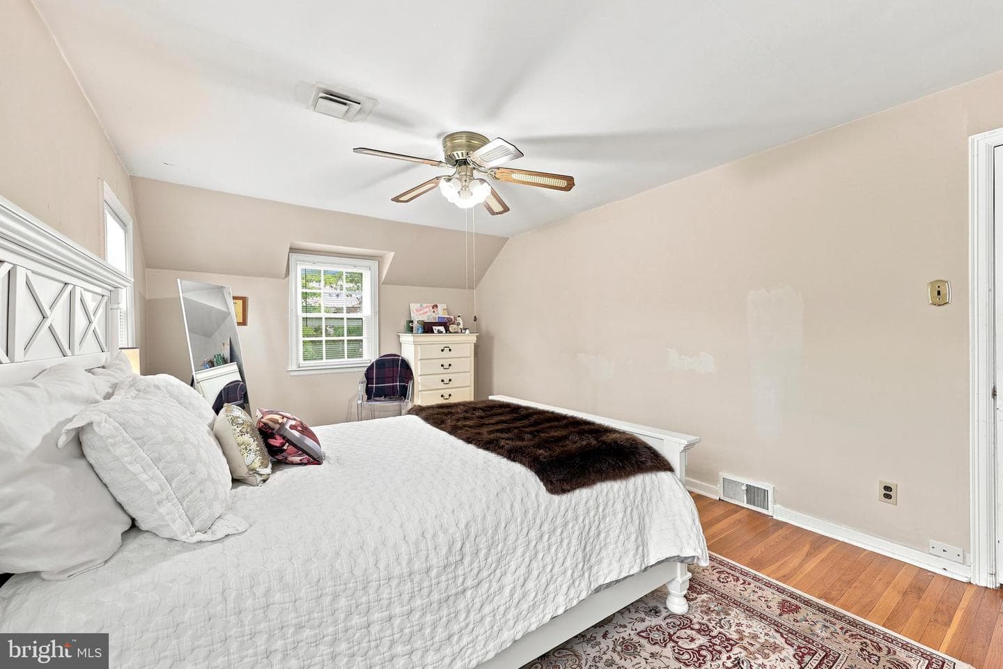844 Burmont Road photo 19