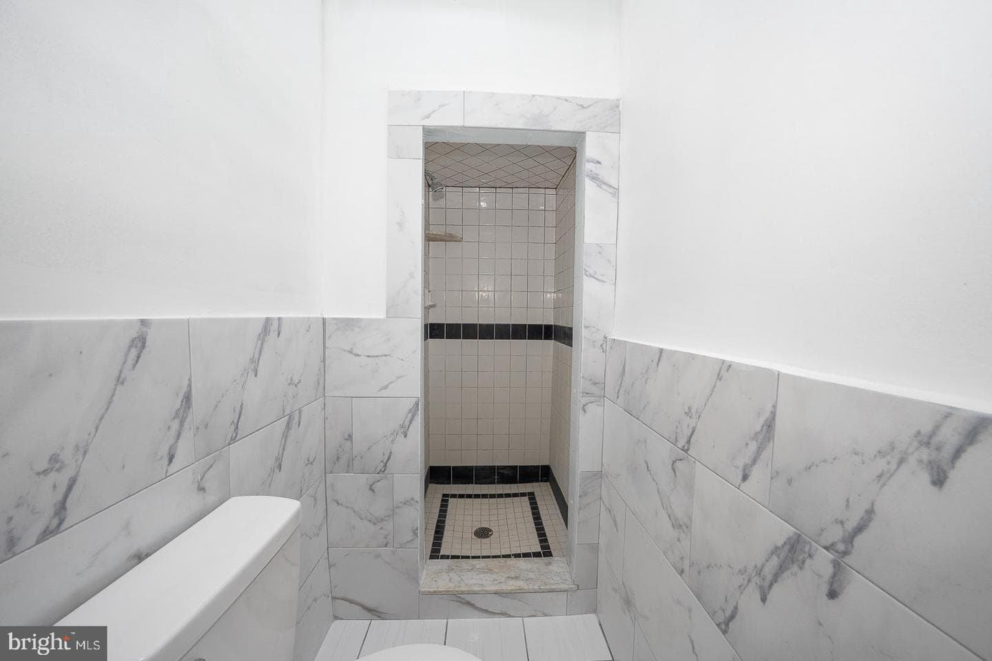 212 Copley Road photo 32