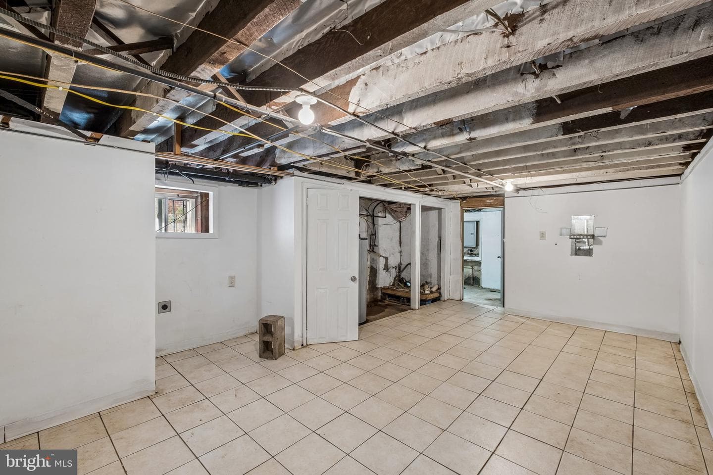 627 Walnut Street photo 29