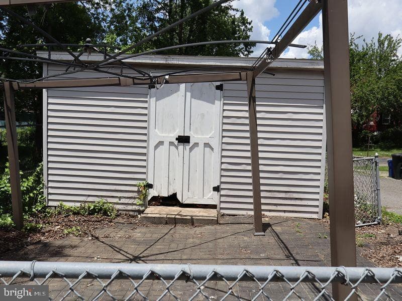 314 Felton Avenue photo 5