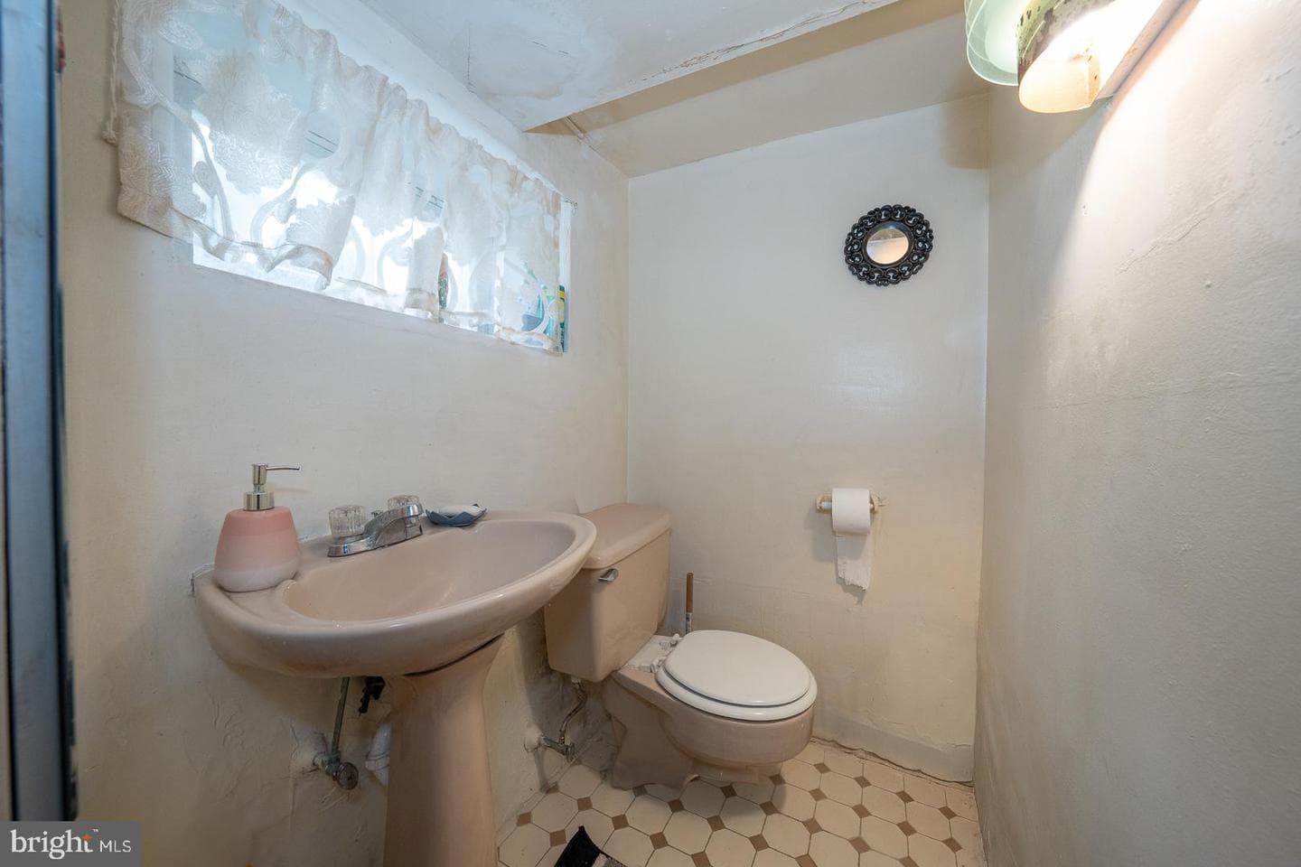 7278 Bradford Road photo 22