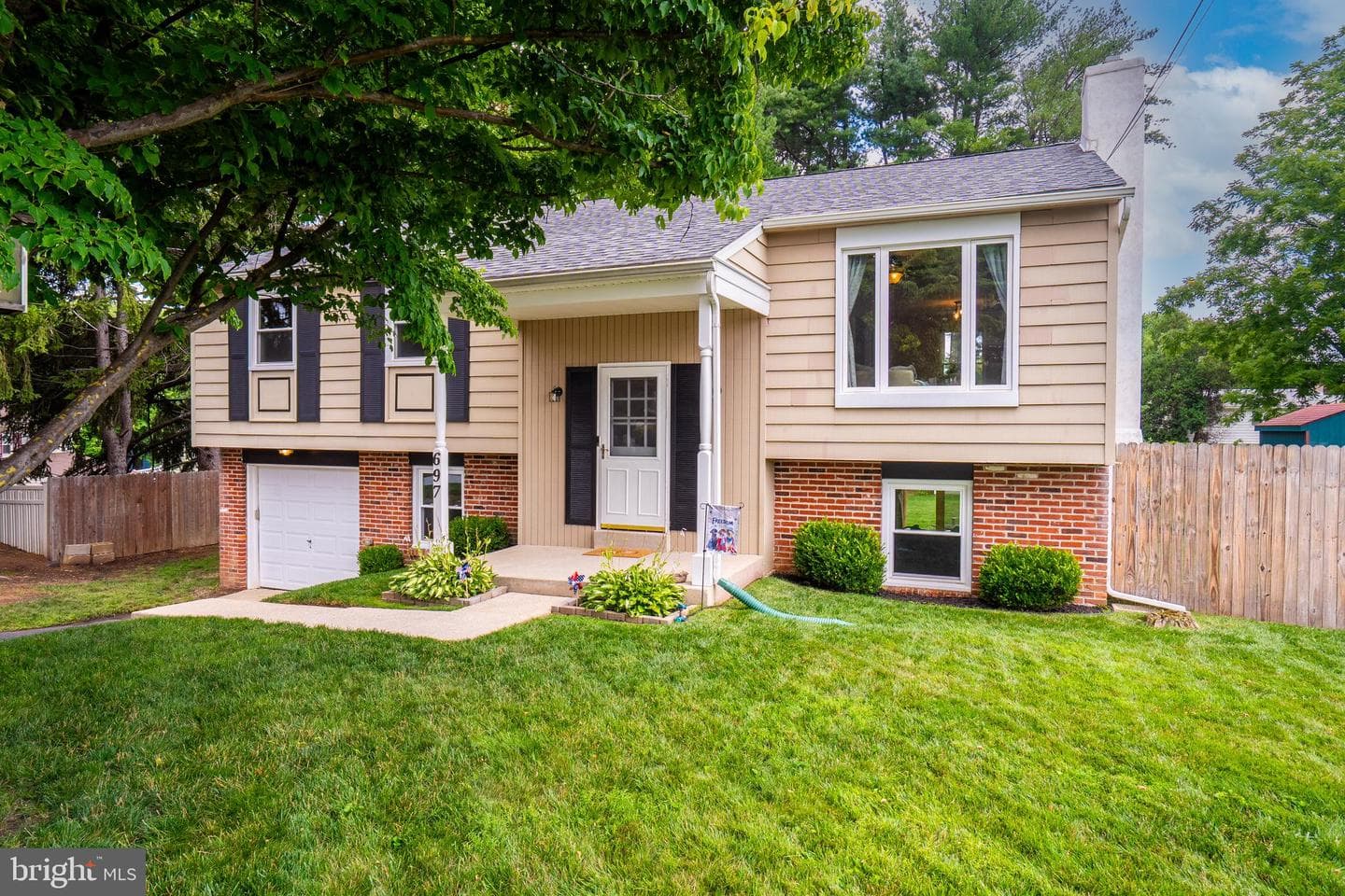 697 Cherry Tree Road photo 3