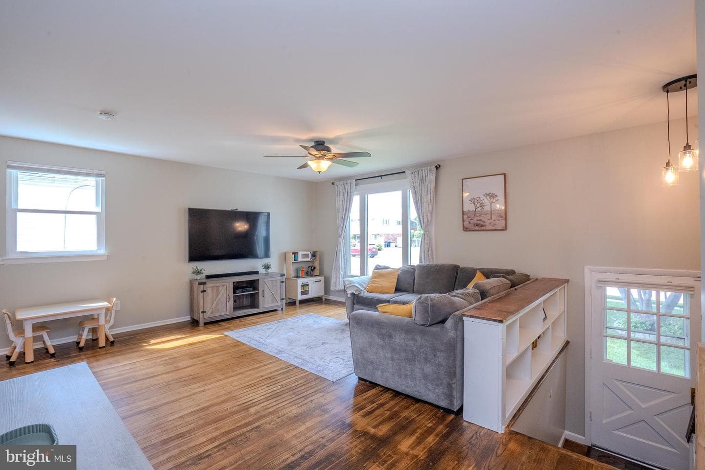 697 Cherry Tree Road photo 4