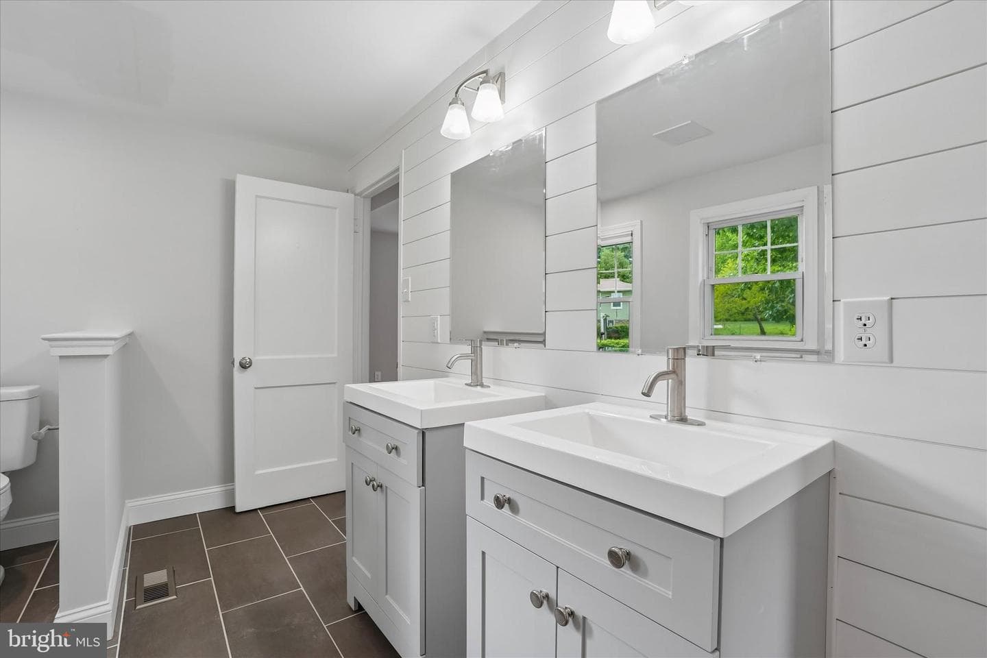 505 Glendale Road photo 23