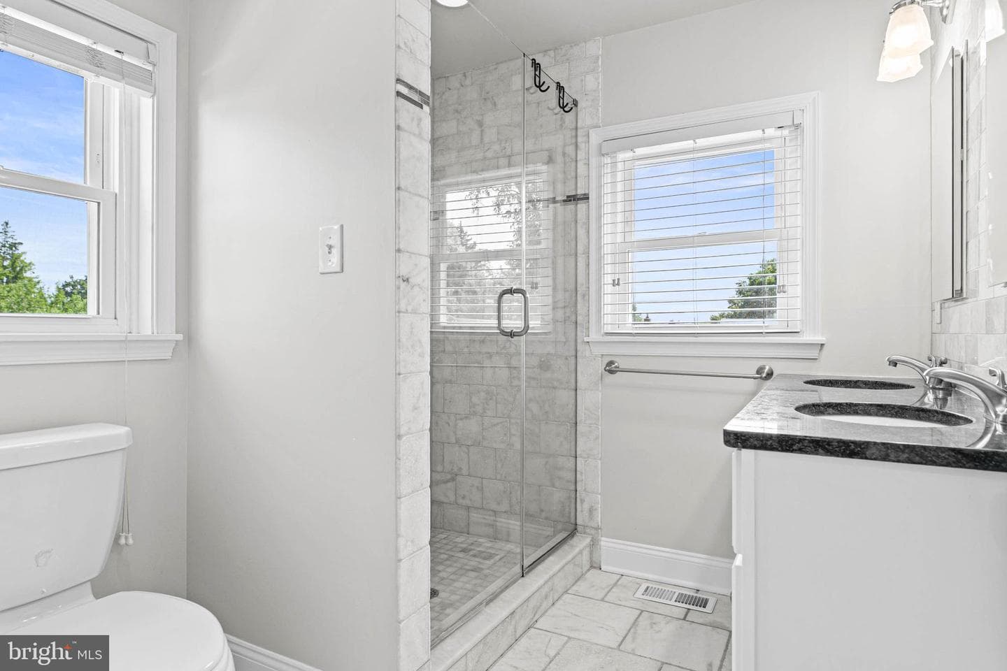 724 Ashurst Road photo 22