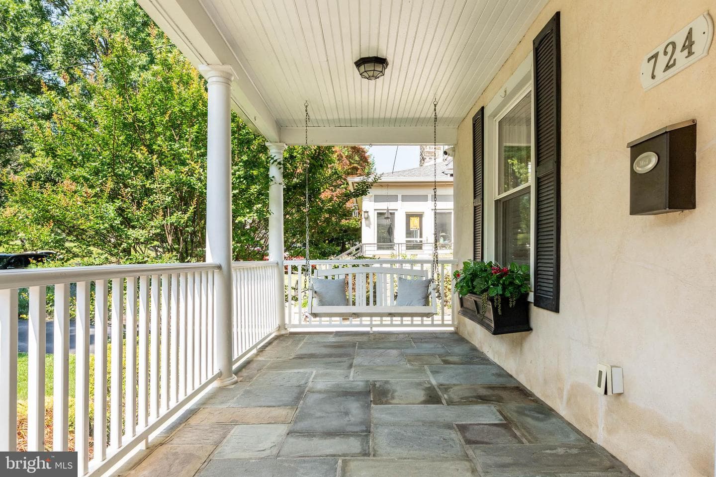 724 Ashurst Road photo 4
