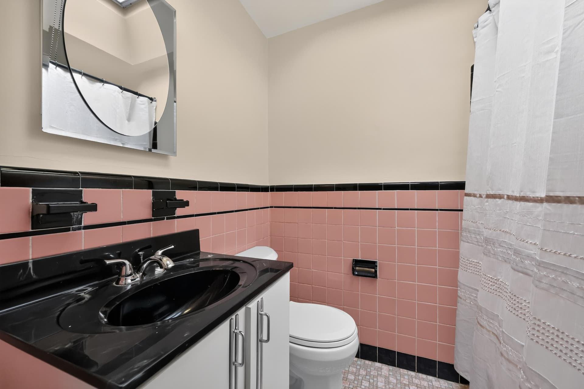 256 Cambridge Road photo 26