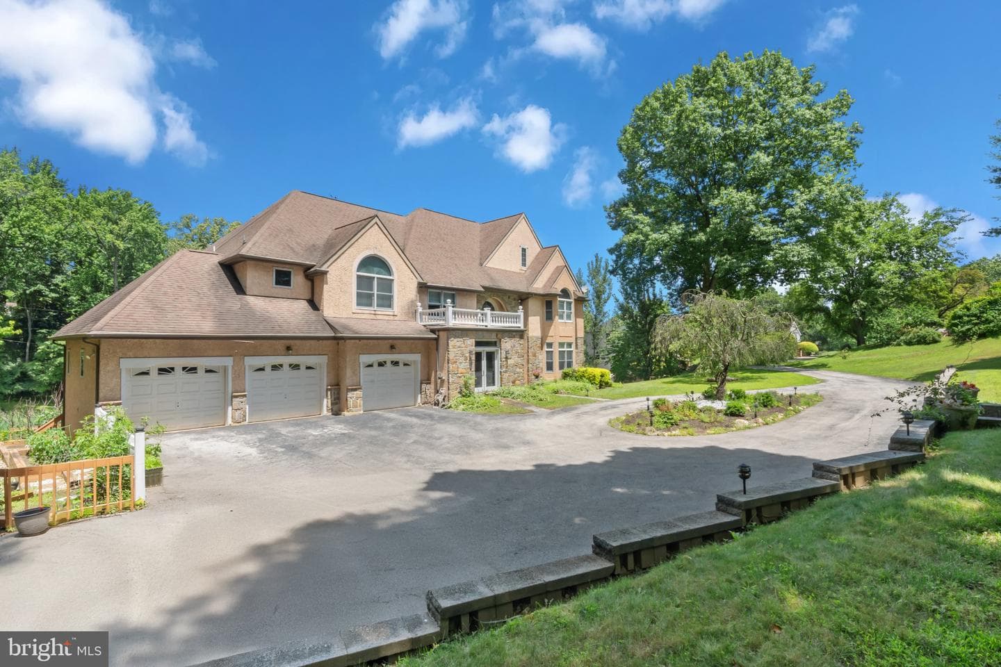 411 Marie Drive photo 4