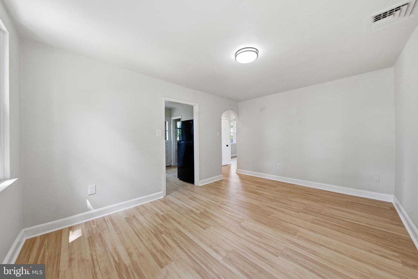 725 Irvington Place photo 7