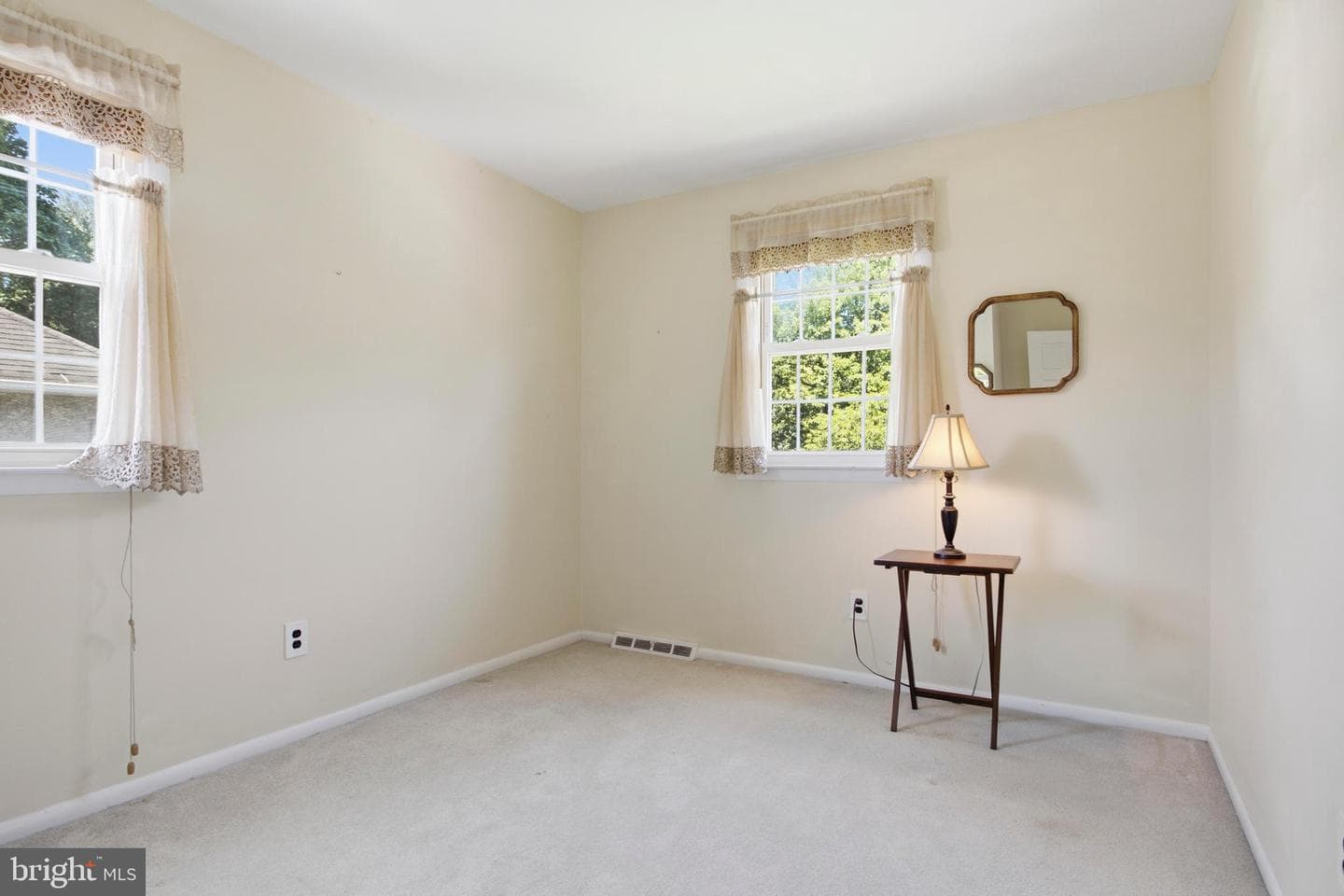 120 S Scott Avenue photo 22