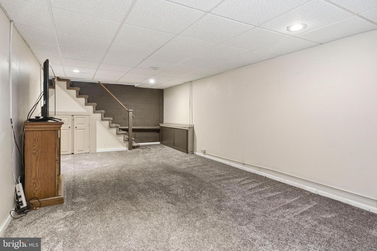 120 S Scott Avenue photo 26