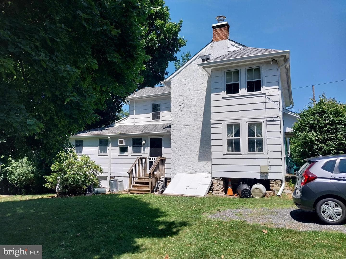 346 Thornton Road photo 3