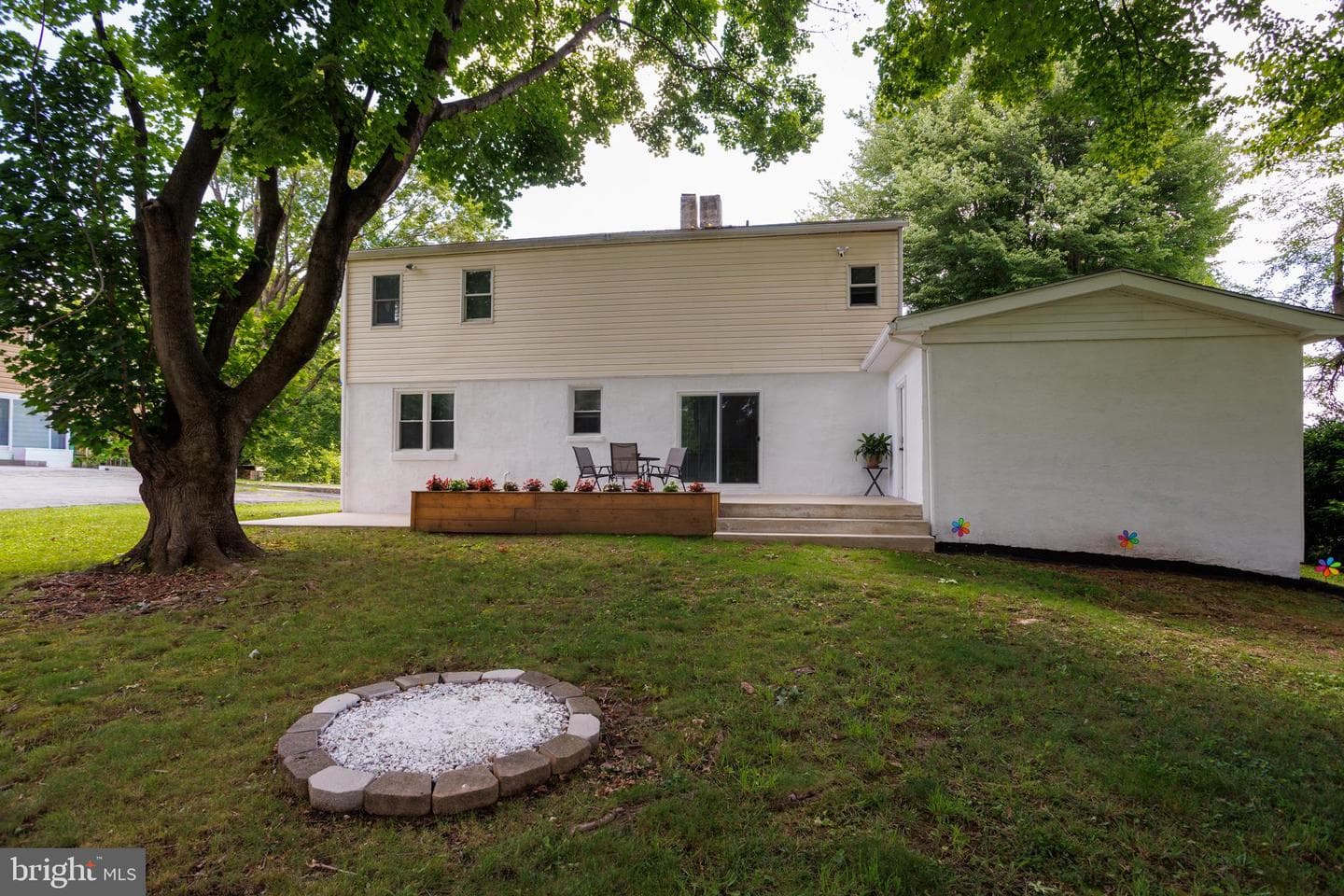 652 Meetinghouse Road photo 38