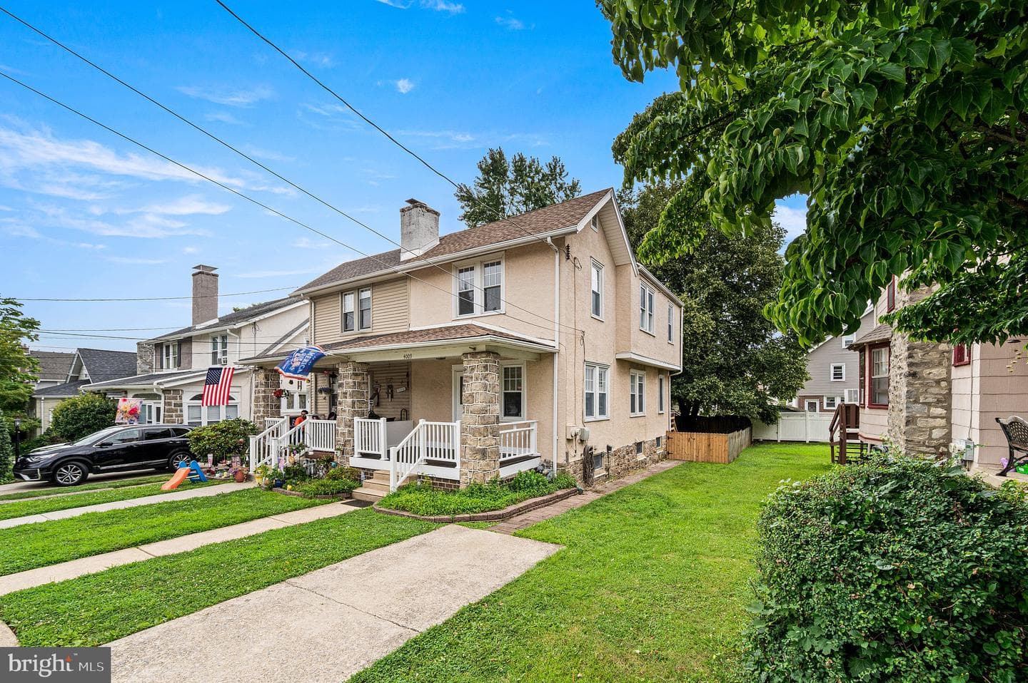 4009 Rosemont Avenue photo 1