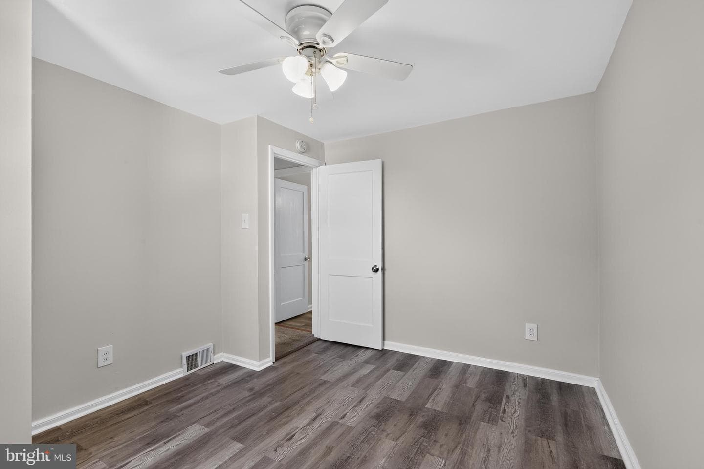 1937 Delmar Drive photo 27