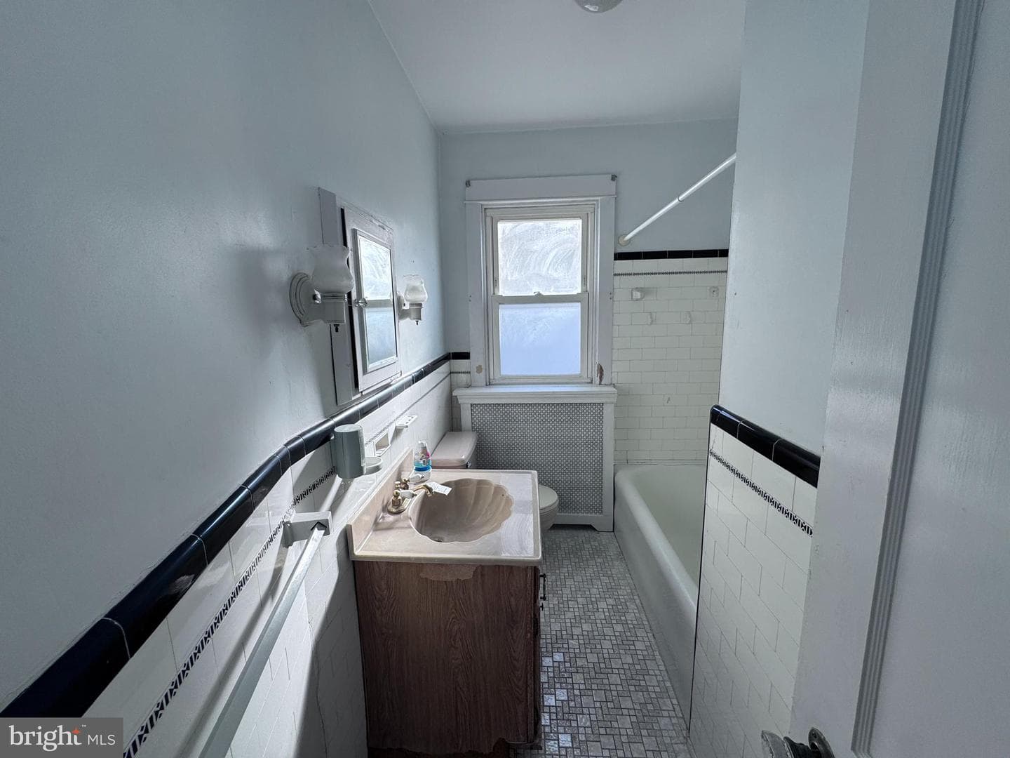 4025 Taylor Avenue photo 12