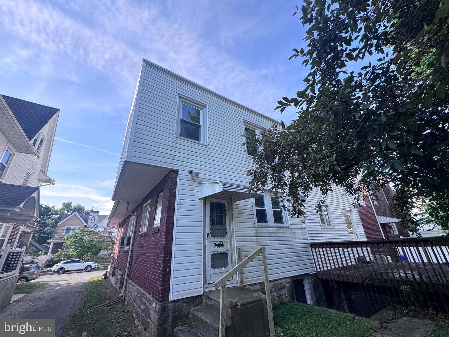 4025 Taylor Avenue photo 3