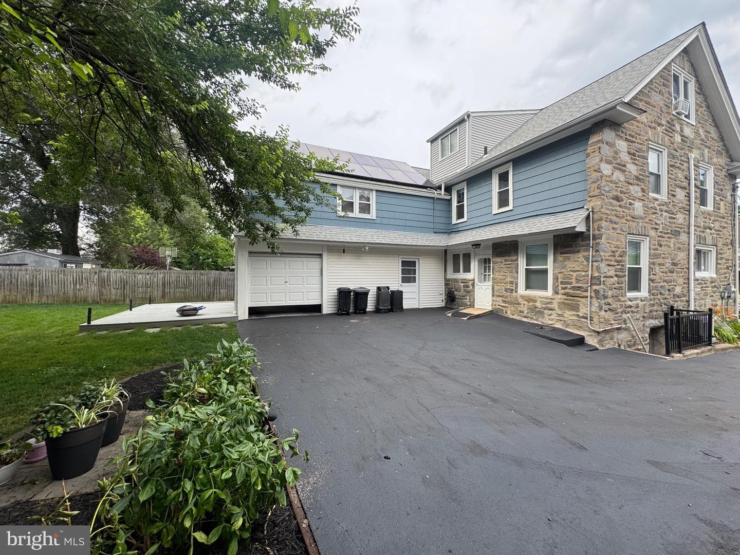 912 Lindale Avenue photo 3