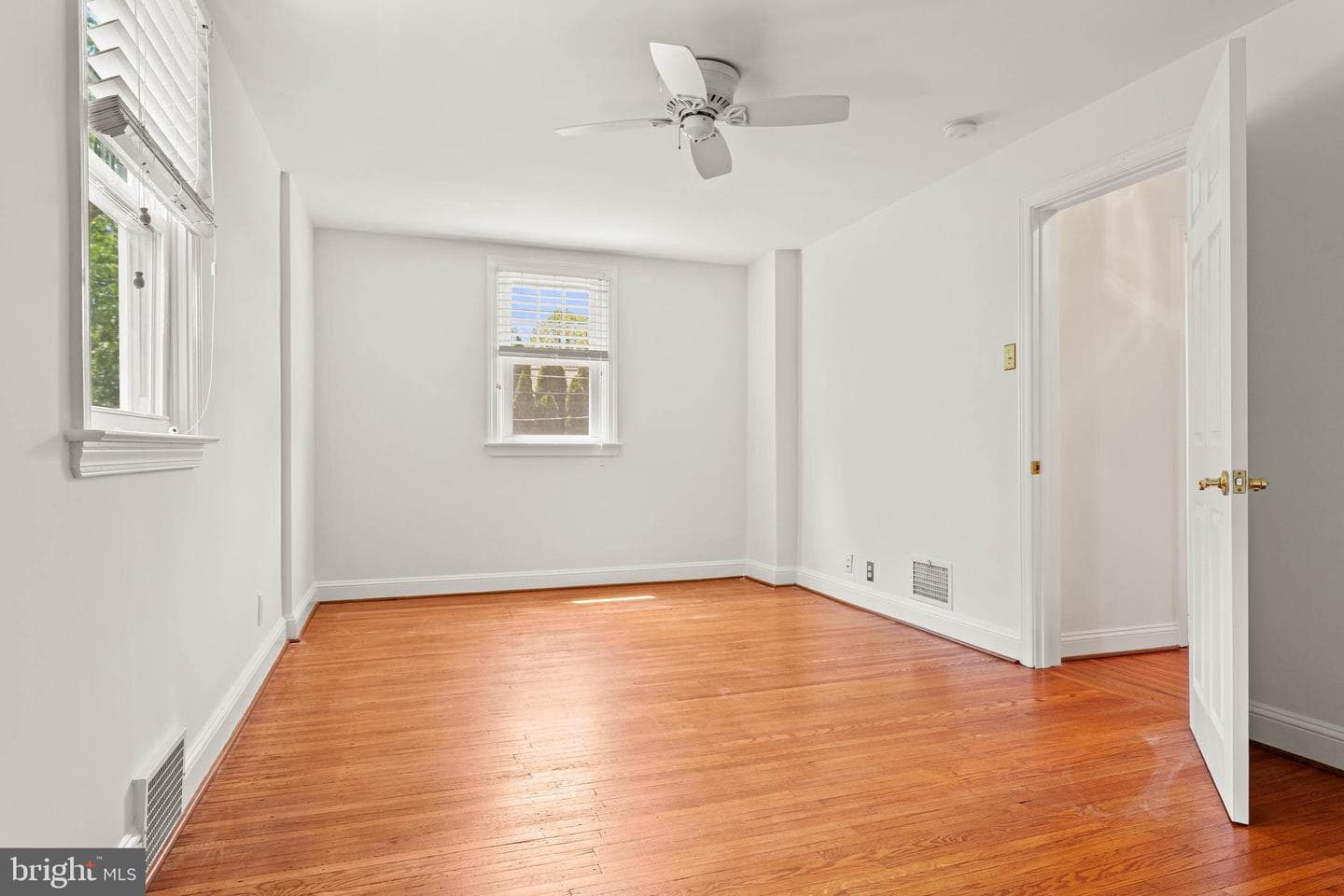 393 Grange Road photo 22