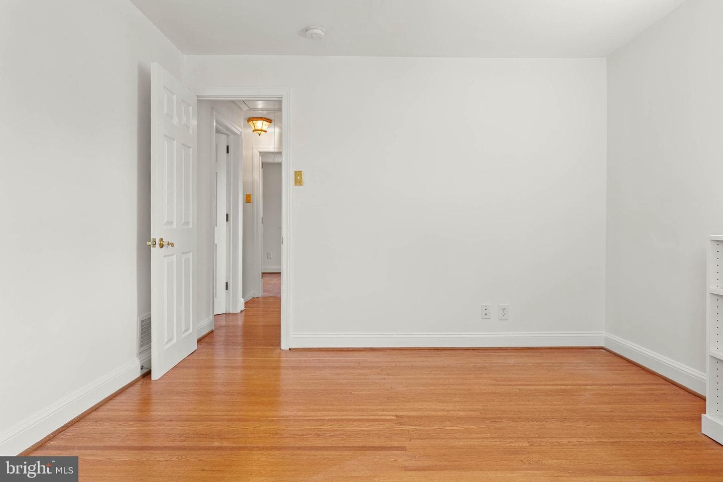393 Grange Road photo 24