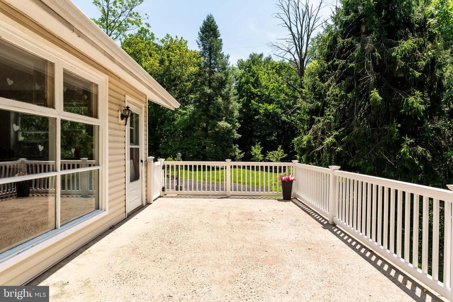 250 S Pennell Road photo 17