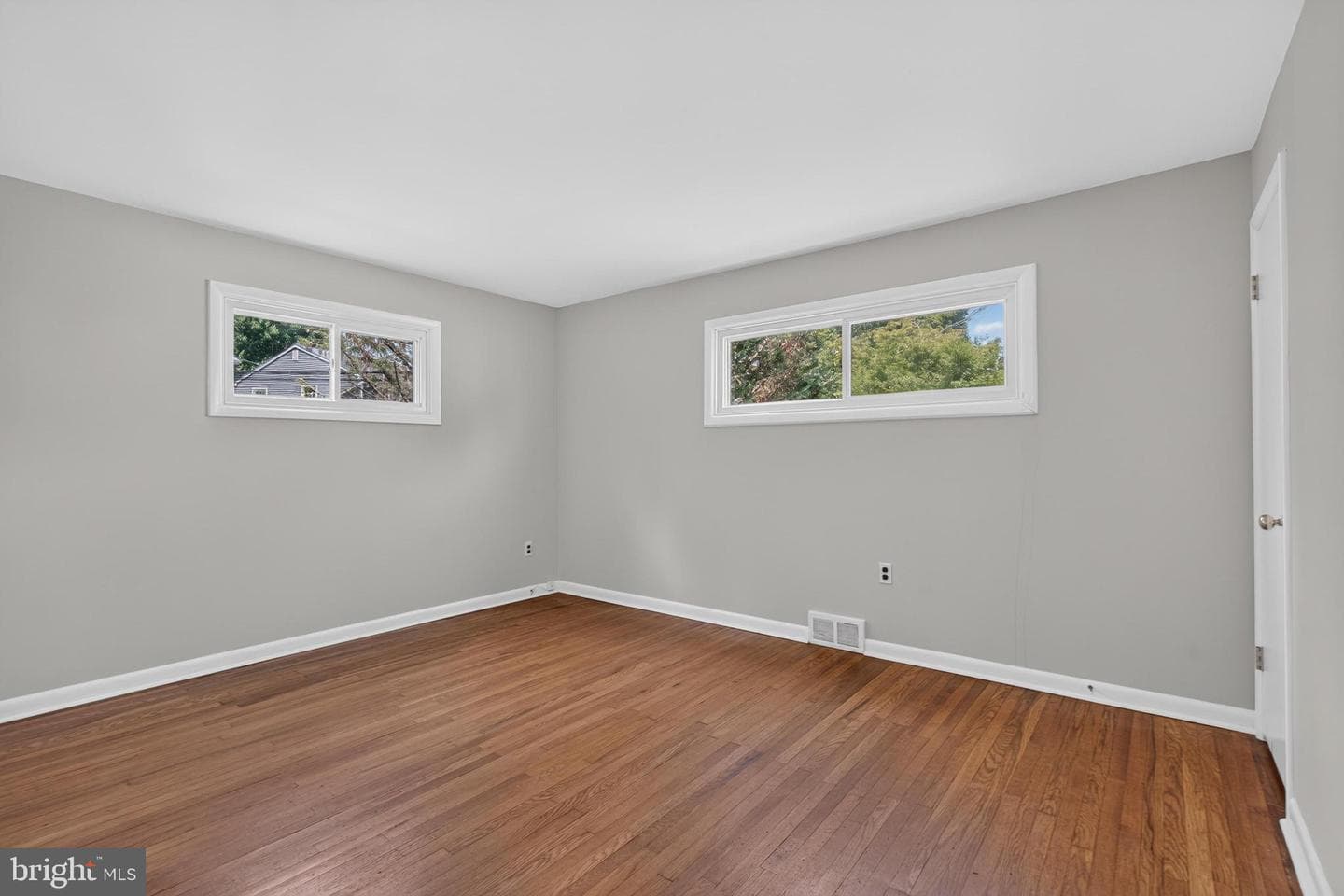 1107 Evergreen Avenue photo 11
