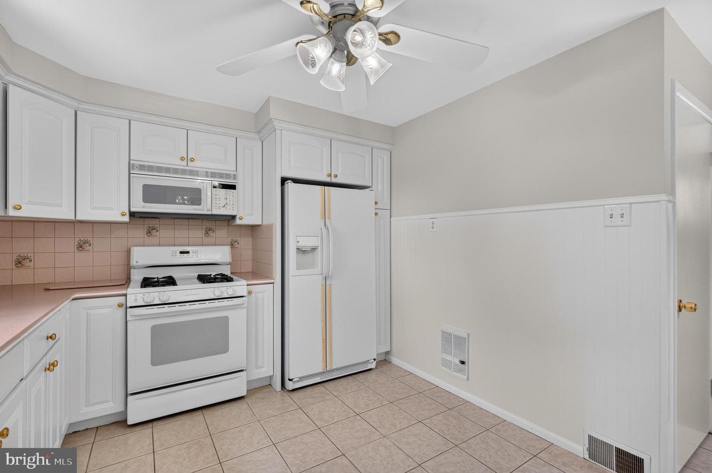 1107 Evergreen Avenue photo 8