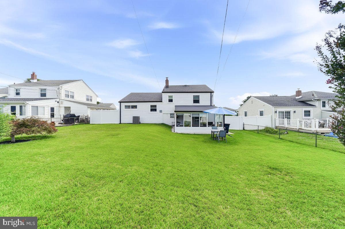 240 Talbot Drive photo 7