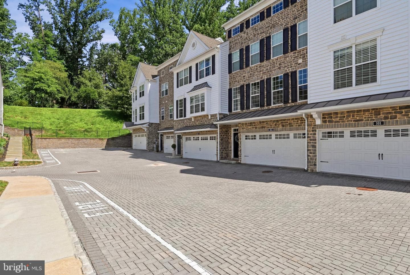 109 Eastwing Alley photo 43