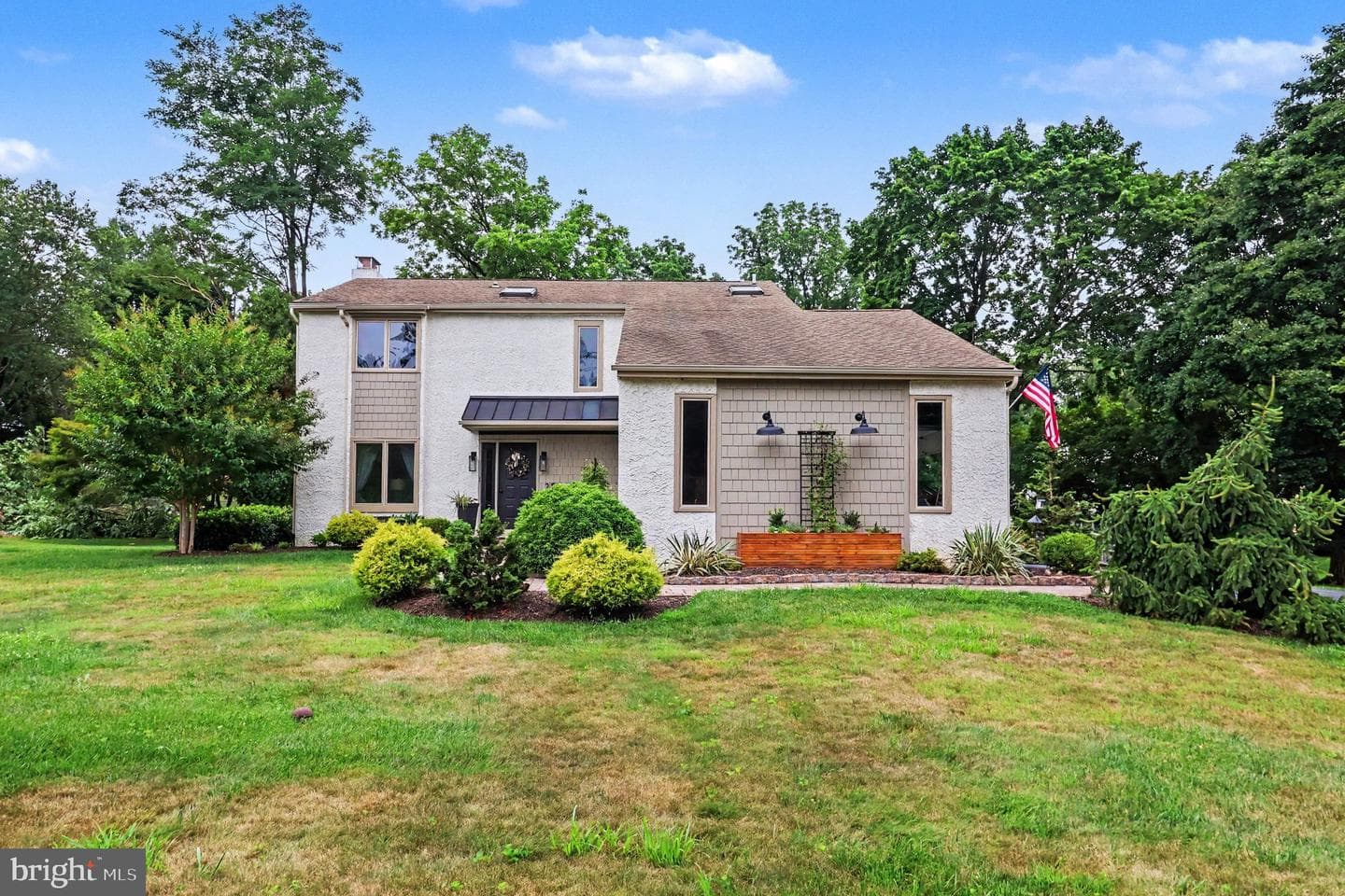 25 E Knowlton Road, Media