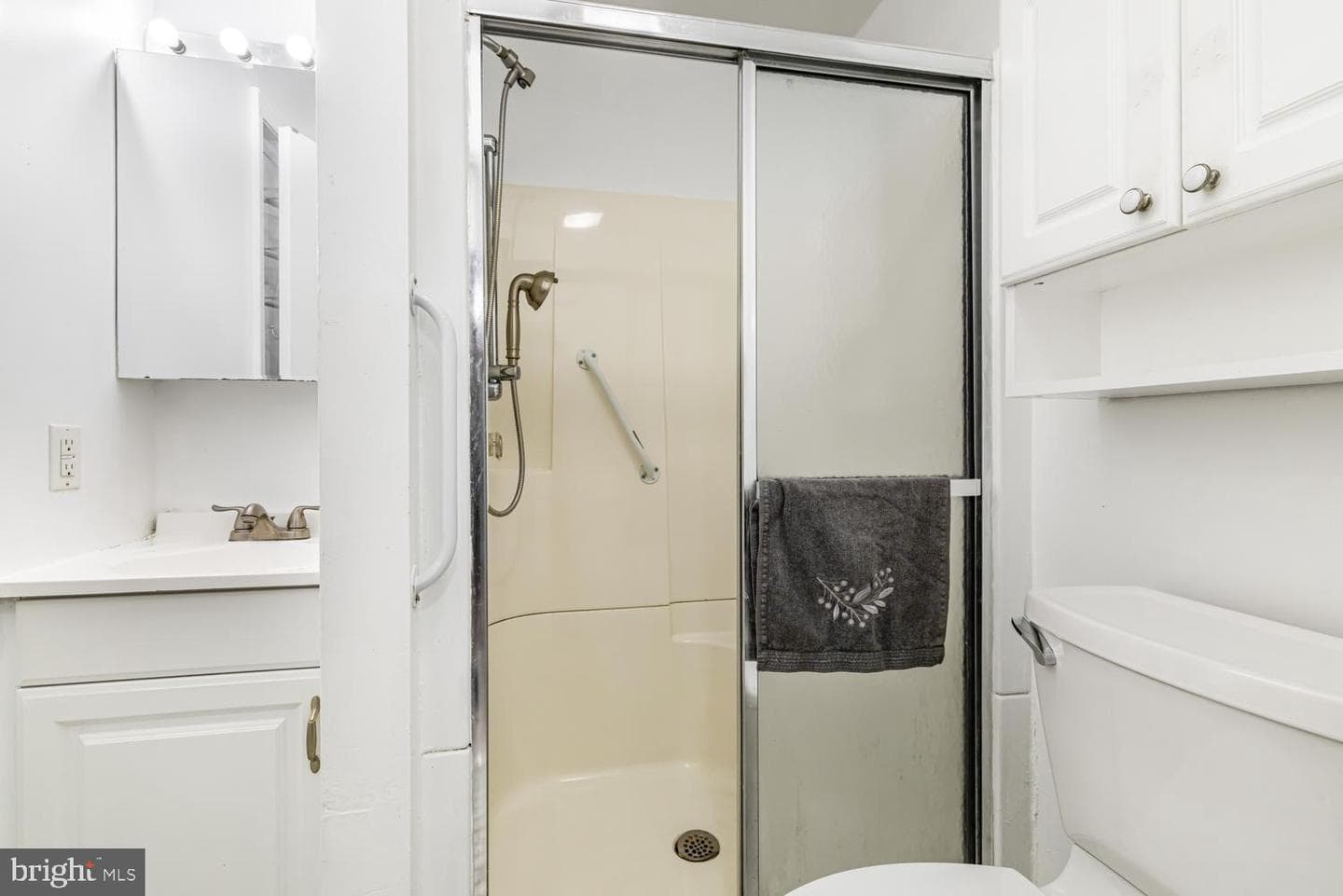 345 Holmes Road photo 14
