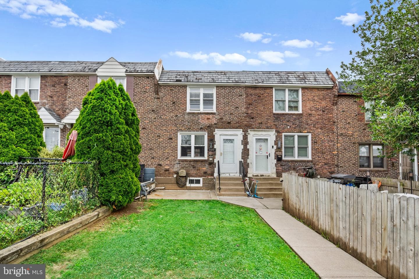 2210 Dermond Avenue photo 3