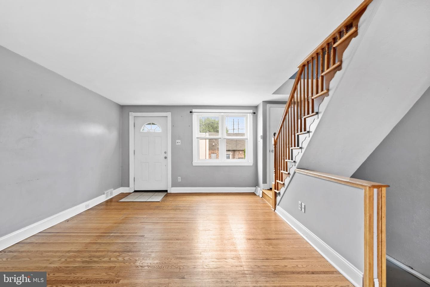 2210 Dermond Avenue photo 9