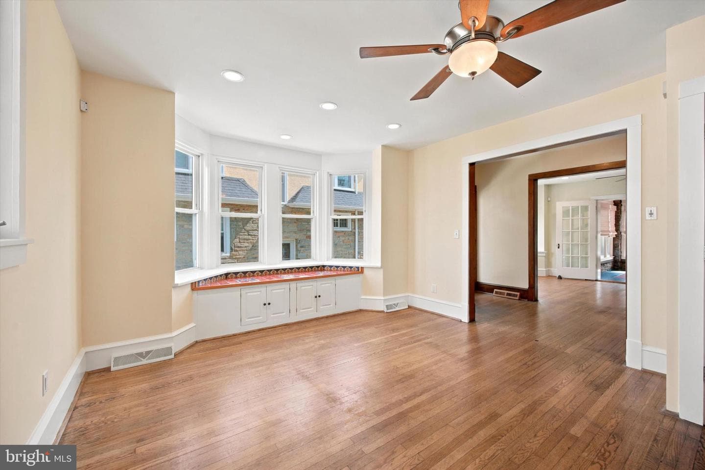 505 Darby Road photo 11