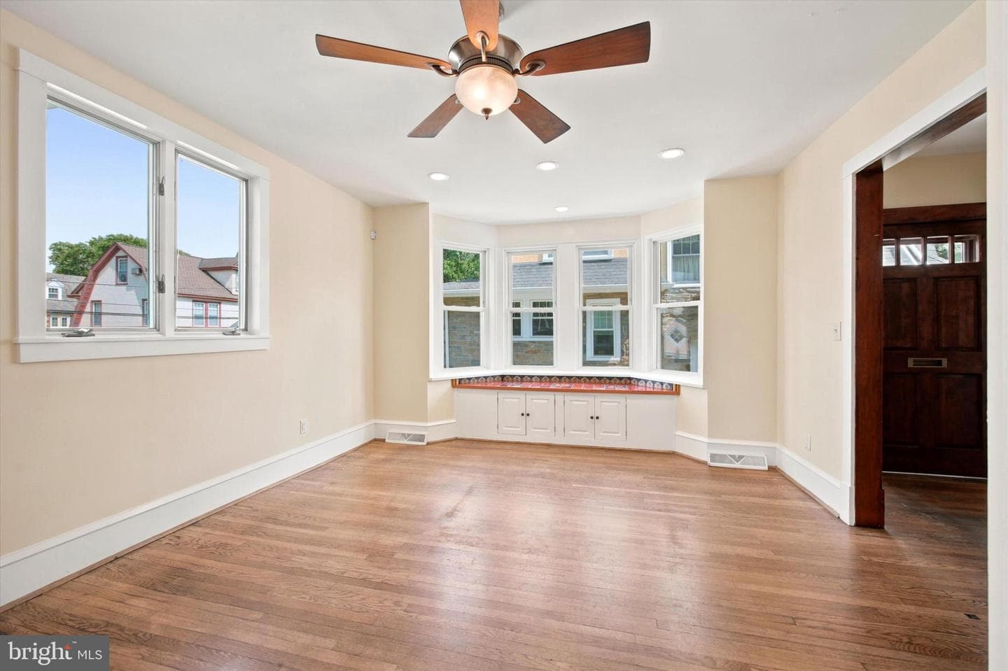 505 Darby Road photo 12