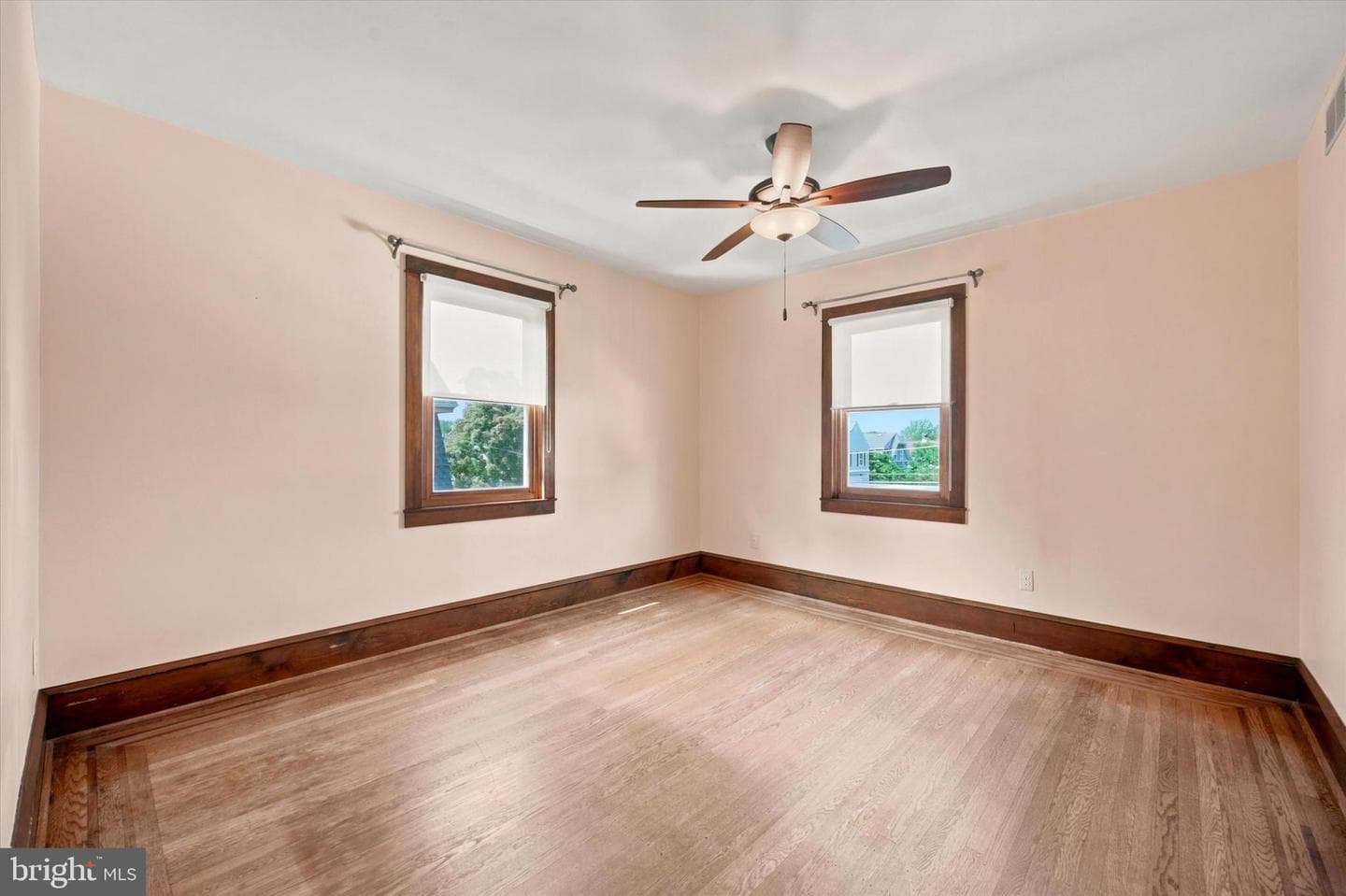 505 Darby Road photo 28