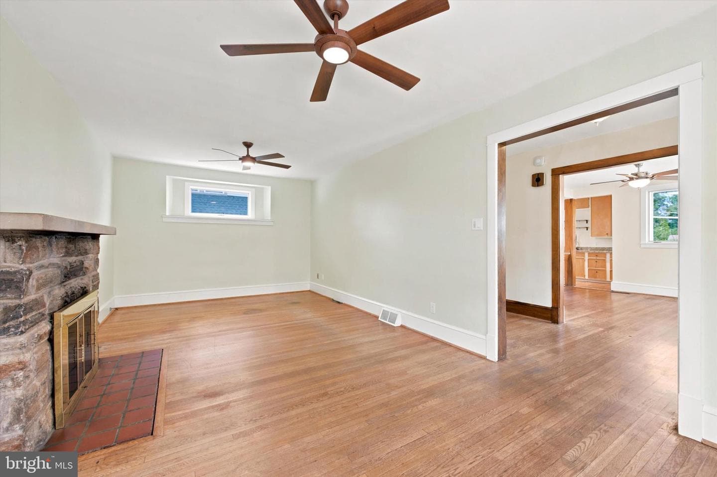 505 Darby Road photo 8
